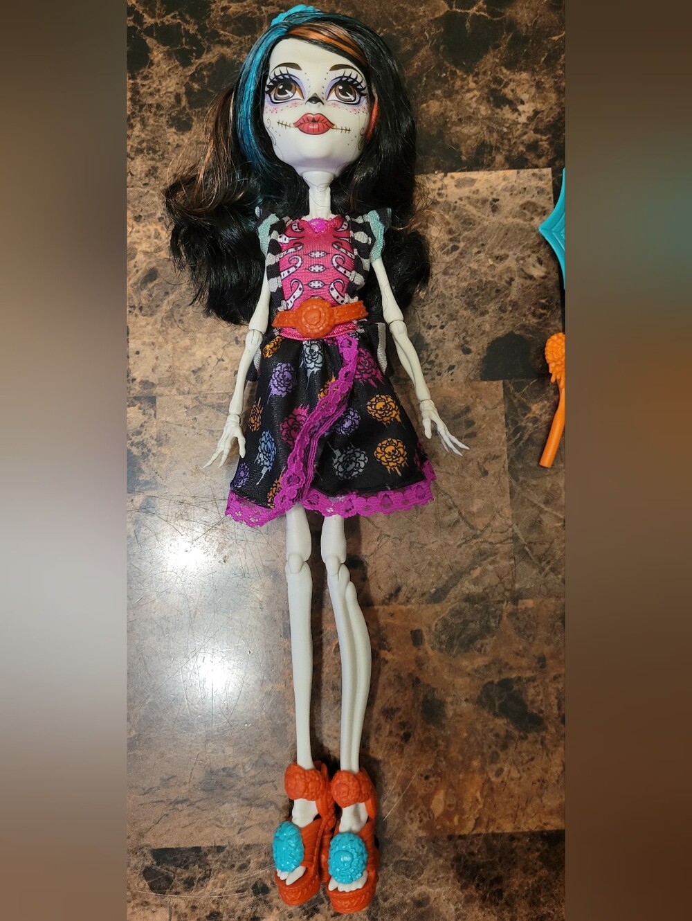 G1 Monster High Art Class Skelita Calaveras